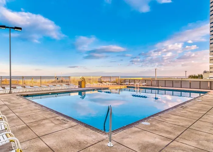 Warm & Welcoming In Oceanfront Building With Pool & Sauna * Ocean City