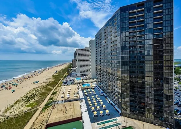 Warm & Welcoming In Oceanfront Building With Pool & Sauna